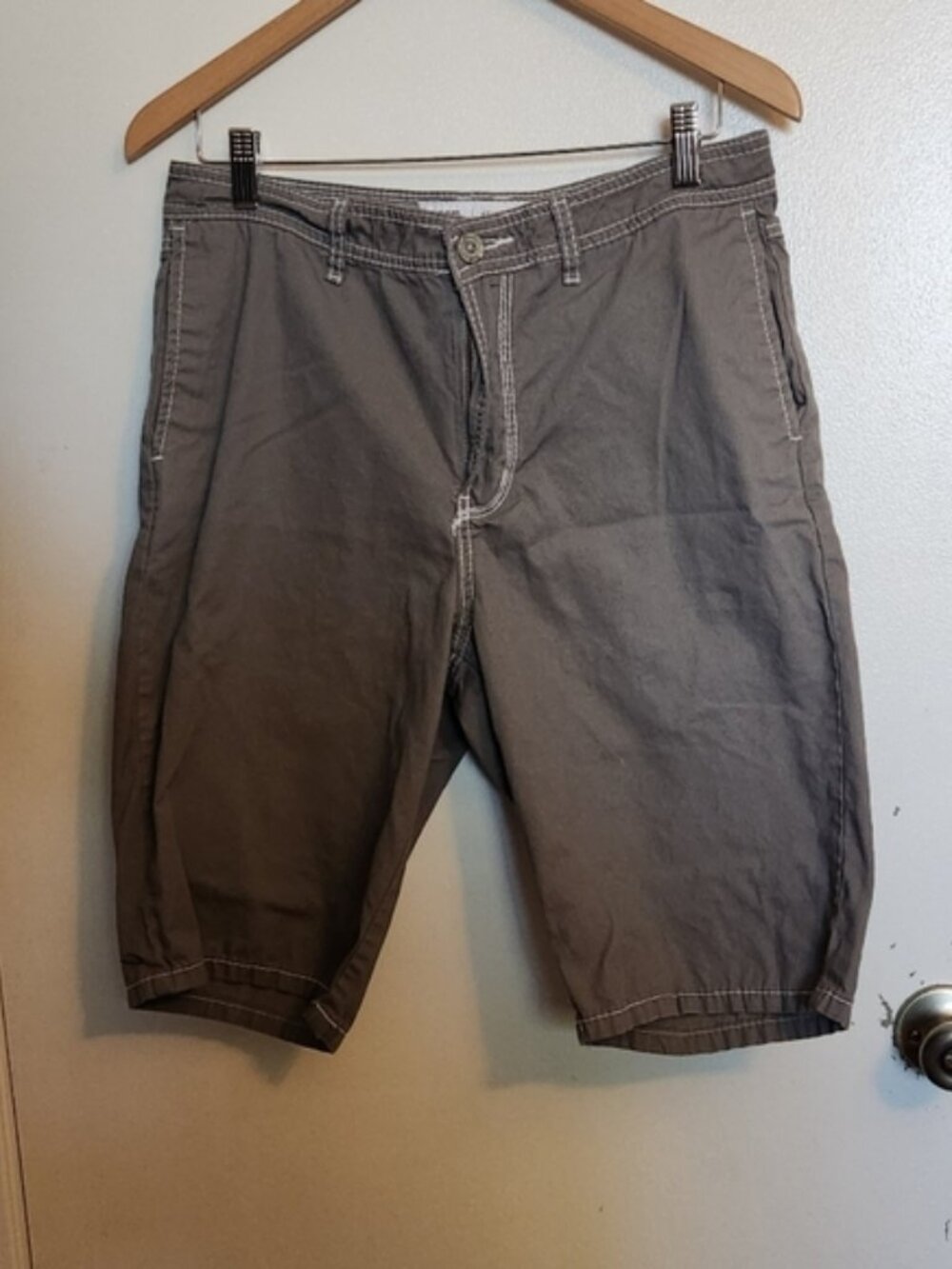 BKE Men's Gray Shorts